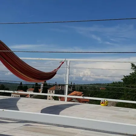 Holiday home Bobovisca, Old Stone House With Private Pool *