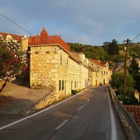 Bobovisca, Old Stone House With Private Pool Дом отдыха