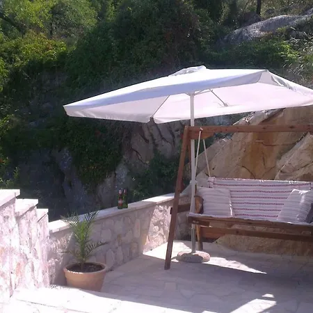 Bobovisca, Old Stone House With Private Pool *
